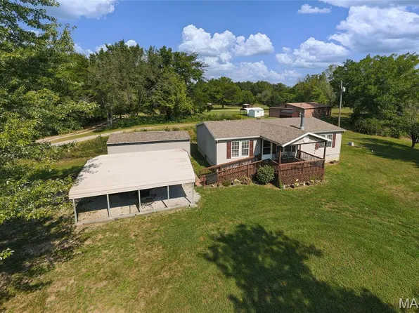 1433 Elkville Blacktop, Elkville, IL 62932