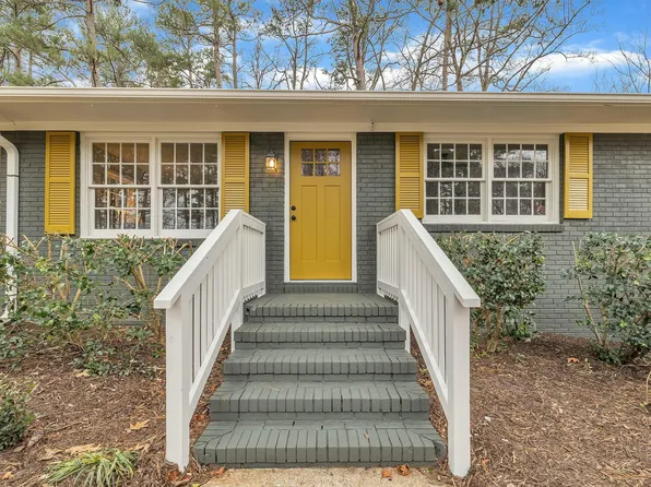 2113 Lawrence Dr, Raleigh, NC 27603