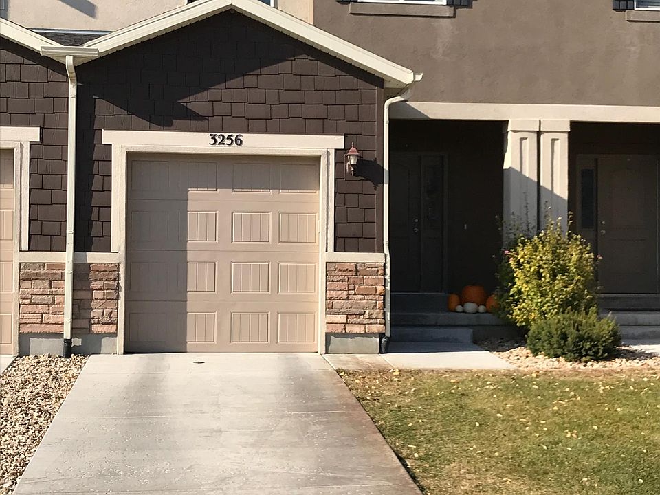 1st image of 3256 W Desert Lily Dr