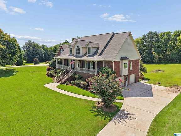3rd image of 7065 Lakeside Farms Cir