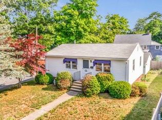 49 Nipmuc Rd, Framingham, MA 01702