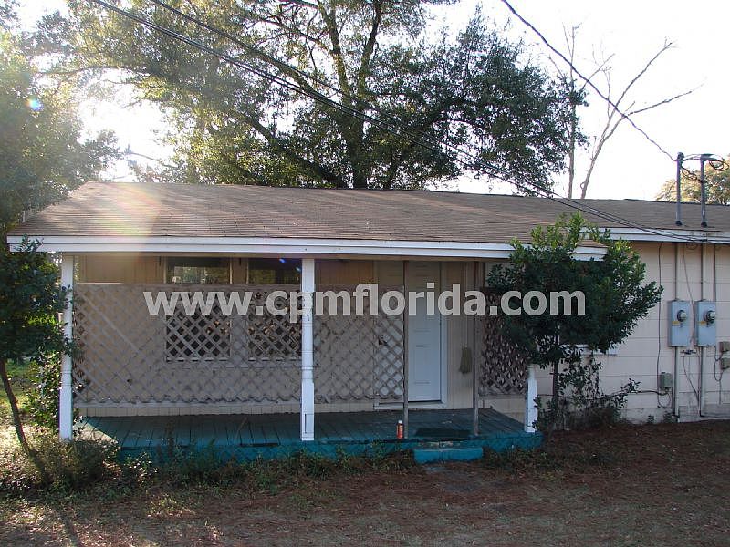 1st image of 409 Armenia Dr #B