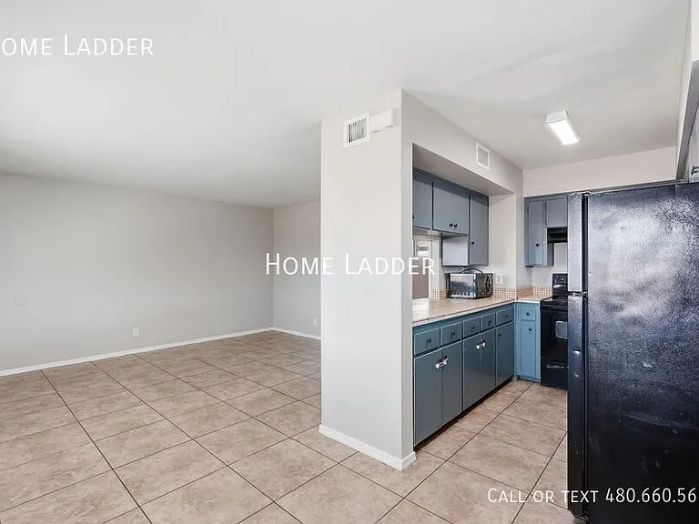 6747 N 26th Ave #3 — Photo 7