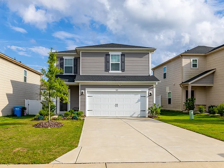 309 Fairchild Way — Photo 1