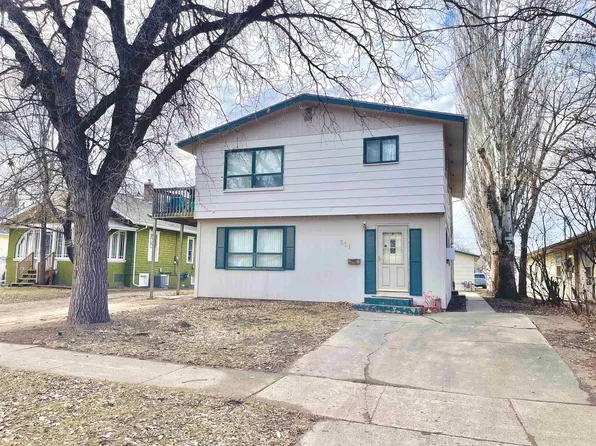 511 1st St NE, Minot, ND 58703