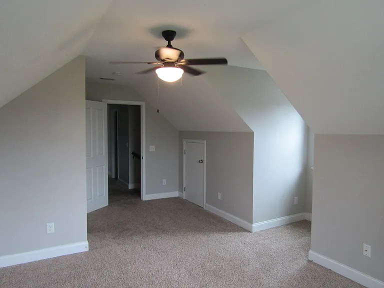 209 Ash Blvd — Photo 14