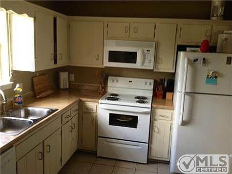 5th image of 707 Clearwater Ct