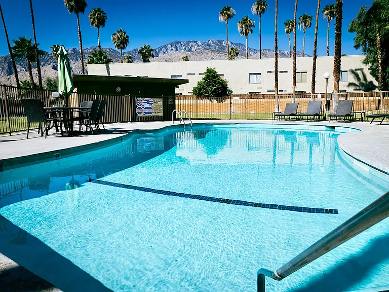 2580 E Tahquitz Canyon Way — Photo 17