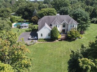 2 Shawnee Ct, Colts Neck, NJ 07722