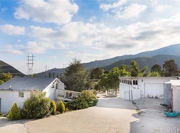2nd image of 38595 San Francisquito Canyon Rd