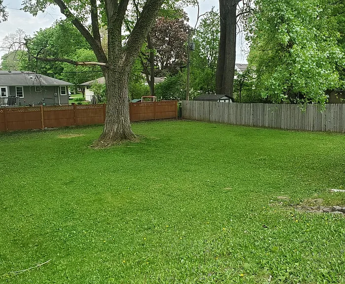 1032 County Road B W — Photo 22