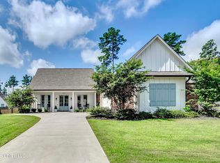 1007 Paddle Ln, Brandon, MS 39047