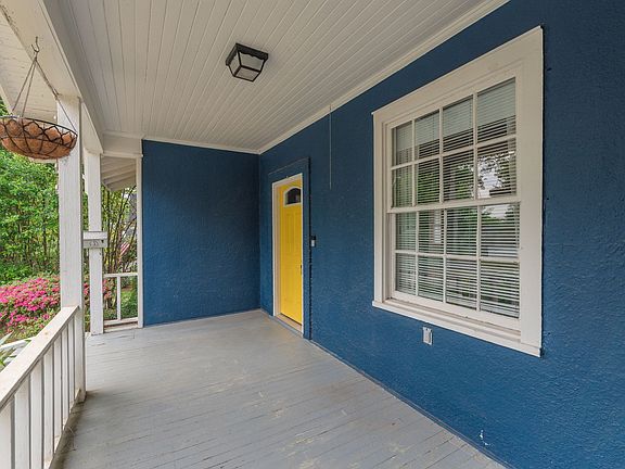 5th image of 2056 McDowell St