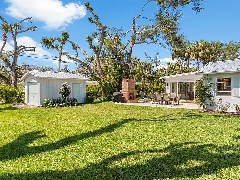 594 Bougainvillea Ln — Photo 47