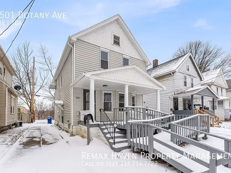 1501 Botany Ave — Photo 2
