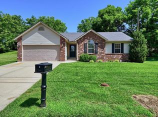 141 Sunset Ave, Glen Carbon, IL