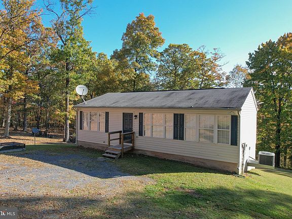 2nd image of 757 Pee Wee Ln