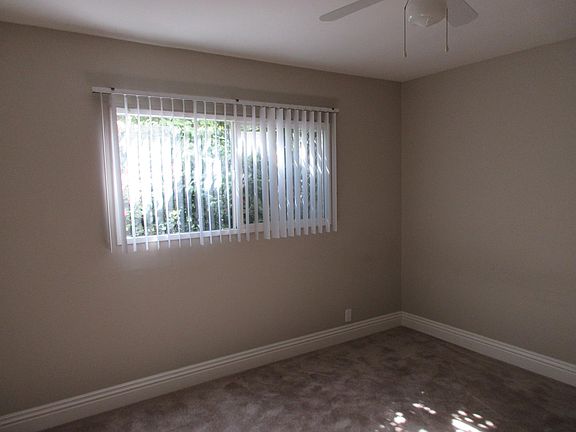 4th image of 1445 E 4th St APT 35