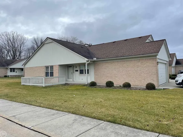 25400 Samantha Dr, Chesterfield, MI 48051