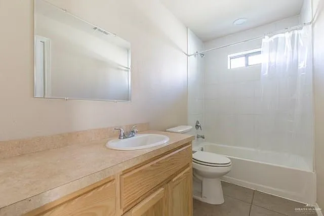 2420 Moonlight Ln — Photo 4
