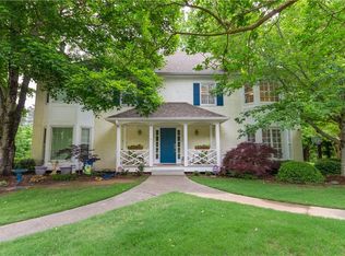8913 Carroll Manor Dr, Sandy Springs, GA 30350