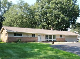 3711 Ruthland Dr, Troy, MI 48084
