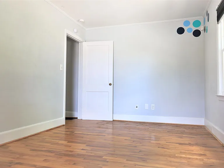 3978 Clairmont Rd — Photo 2