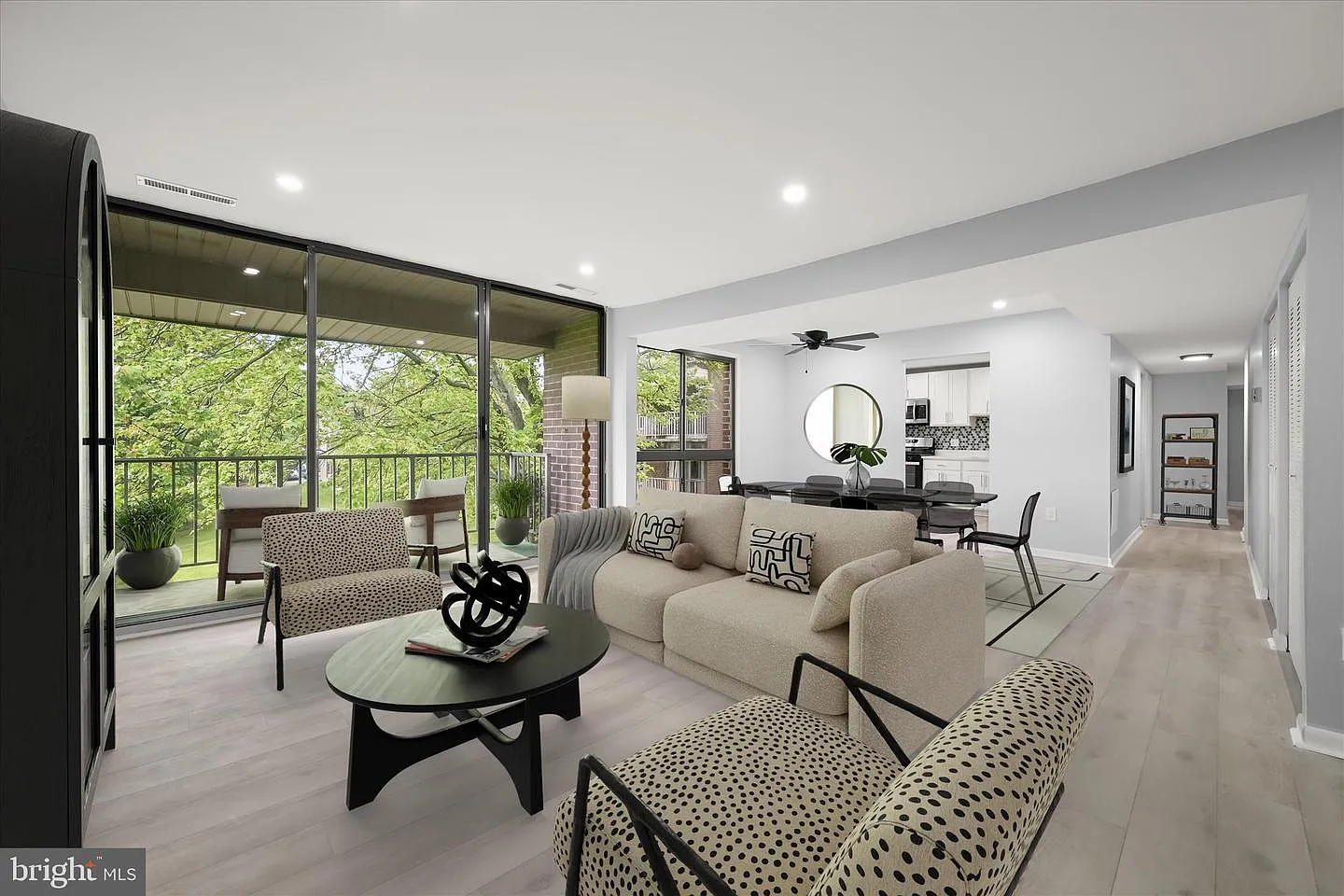 3 bed, 1246 sqft, $2,400 — Photo 3