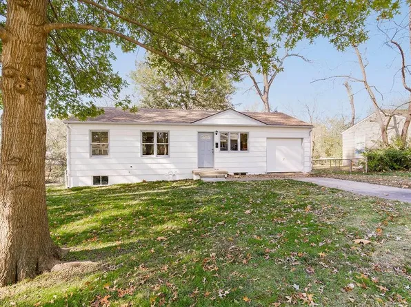 204 N Gilbert St, Independence, MO 64056