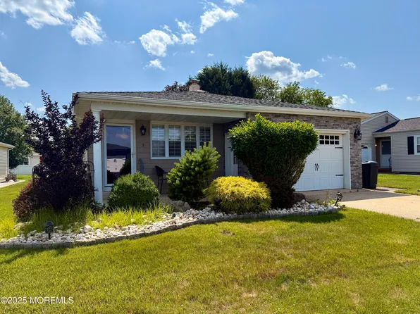 3 Tivoli Street, Toms River, NJ 08757