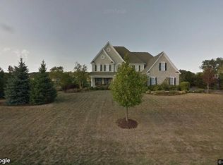 28521 W Harvest Glen Cir, Cary, IL 60013