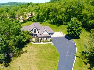 15 Hemlock Rd, Williamsport, PA 17701