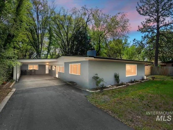 3012 N Tamarack Dr, Boise, ID 83703