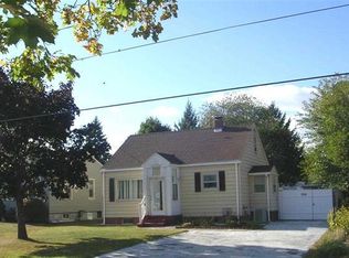 11 Warmington St, Albany, NY 12205