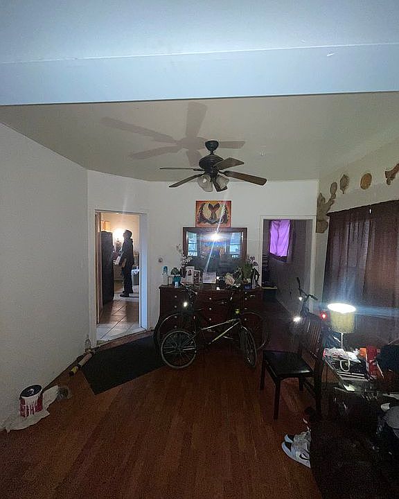 1st image of 5619 S Hoyne Ave