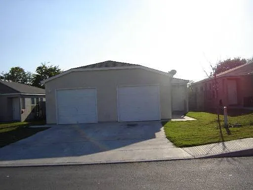 2 bed, 2.0 bath, 1024 sqft, $1,150 — Photo 3