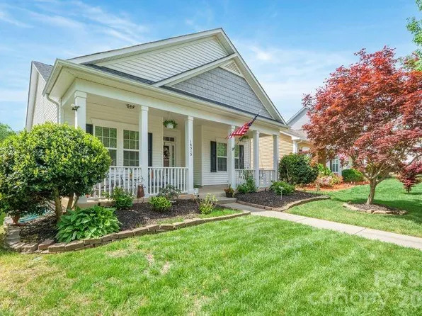 16515 Amberside Rd E, Cornelius, NC 28031