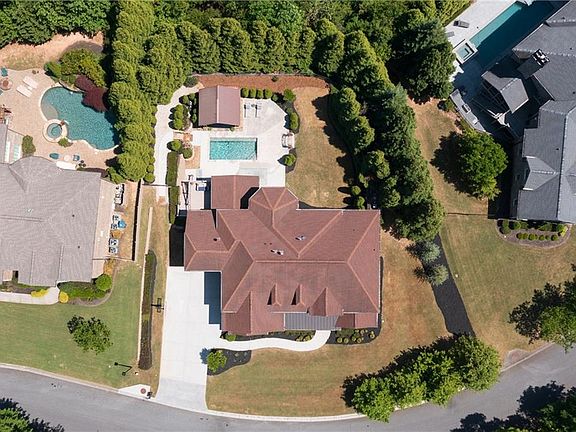 2nd image of 430 Blake Rd