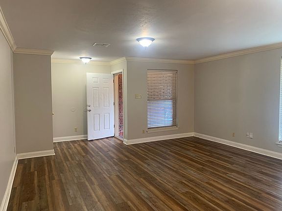 5th image of 6054 Fleur De Lis Dr