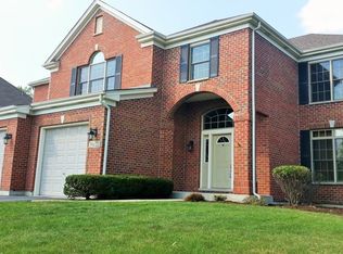 39W722 Benton Ln, Geneva, IL 60134