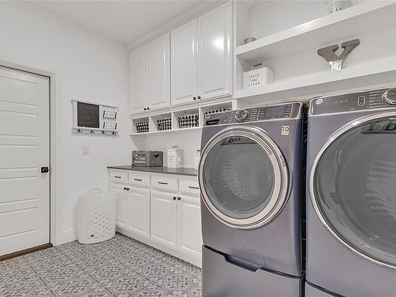 2nd image of 1440 SW 163rd St