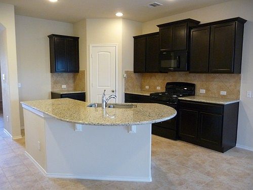 5th image of 279 Vermillion Marble Trl