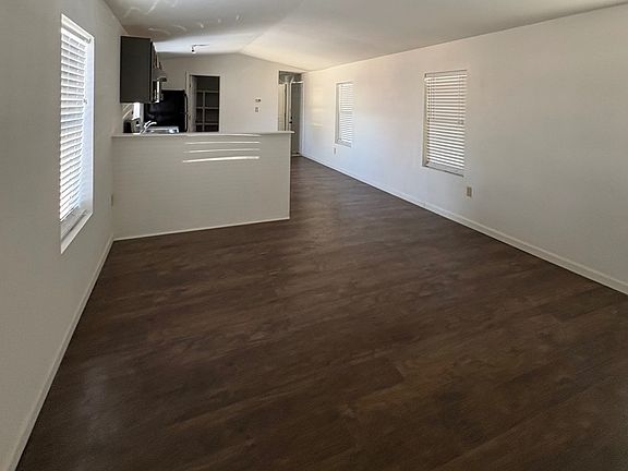 4th image of 147 Gold Hill Ave