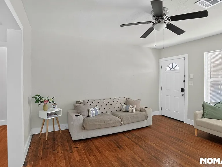 1412 N Virginia Ave — Photo 4