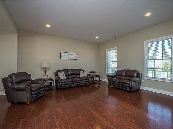 This wide wall would be a great space for your home theater/entertainment center!