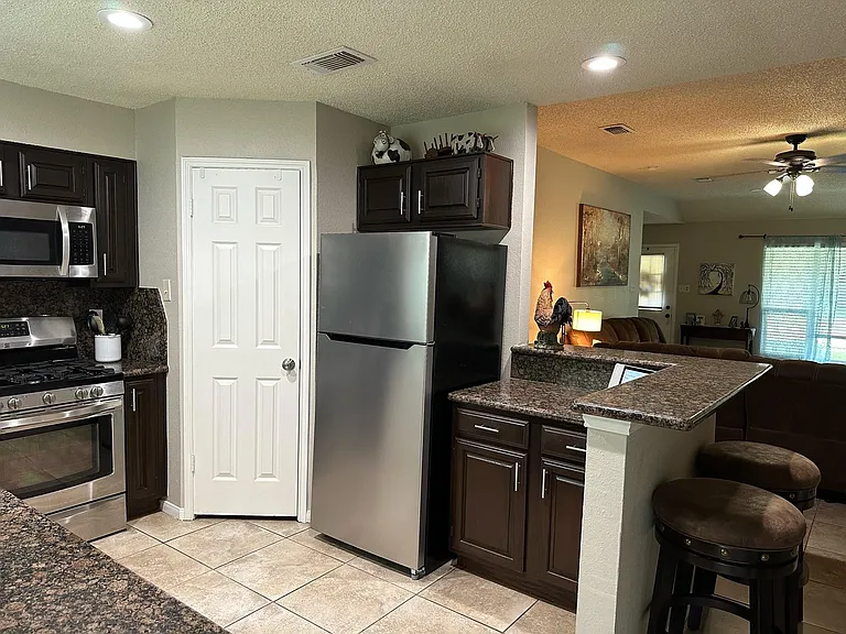 3114 Sleepy Hollow Dr — Photo 11