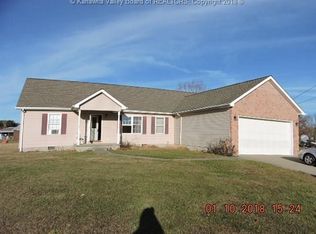 110 Sir Barton Dr, Evans, WV 25241