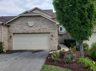 63 Olympus Dr, Tinley Park, IL 60477