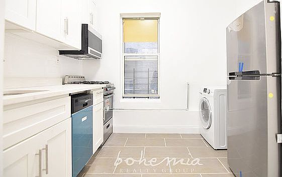 1st image of 22 Saint Nicholas Pl #A53