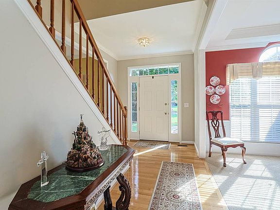 5th image of 217 Hatcher Ct